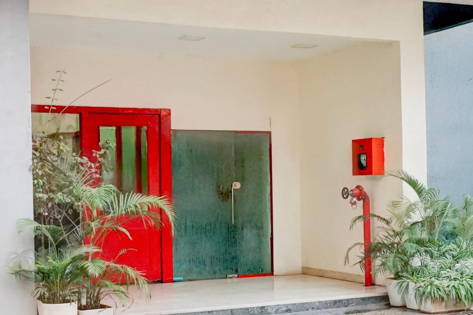 Super Townhouse Mg Road بونة المظهر الخارجي الصورة
