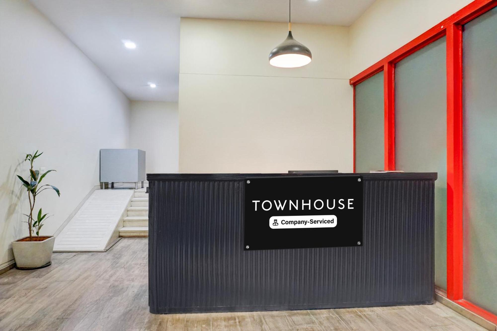Super Townhouse Mg Road بونة المظهر الخارجي الصورة