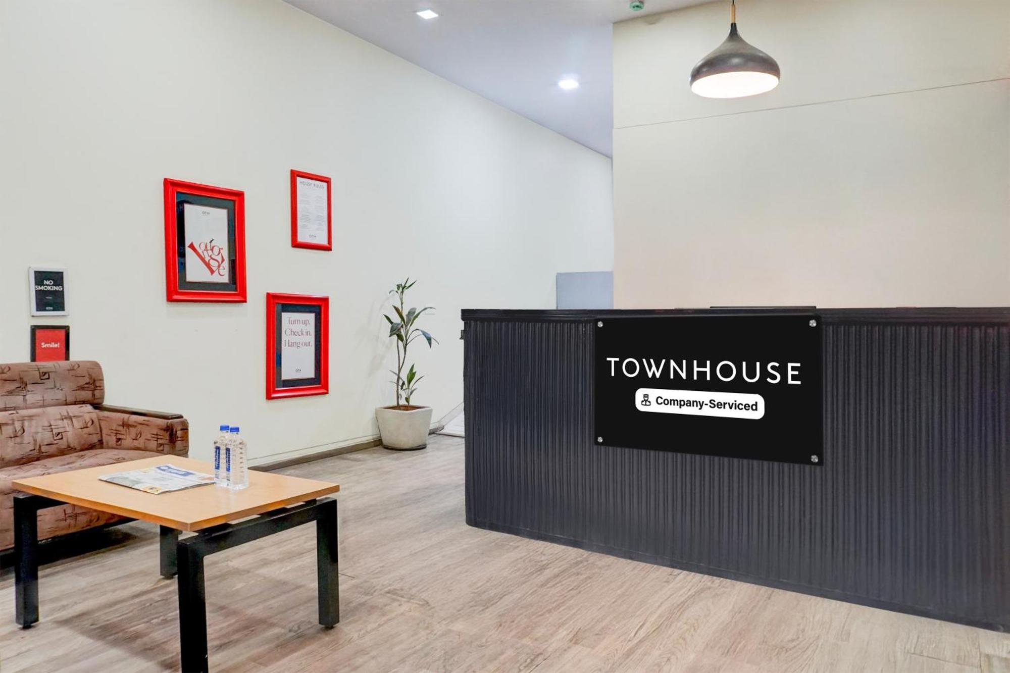 Super Townhouse Mg Road بونة المظهر الخارجي الصورة