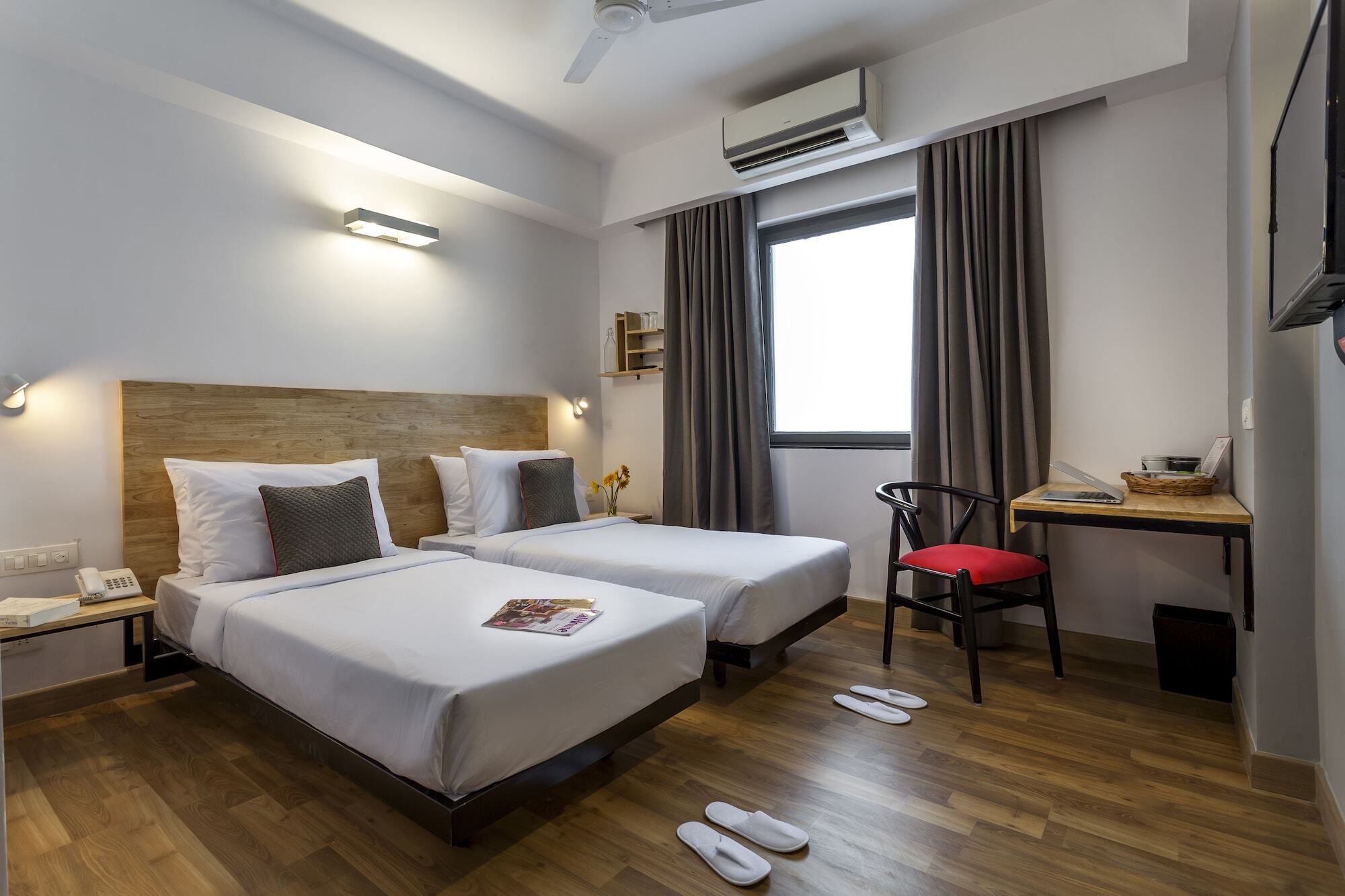Super Townhouse Mg Road بونة المظهر الخارجي الصورة